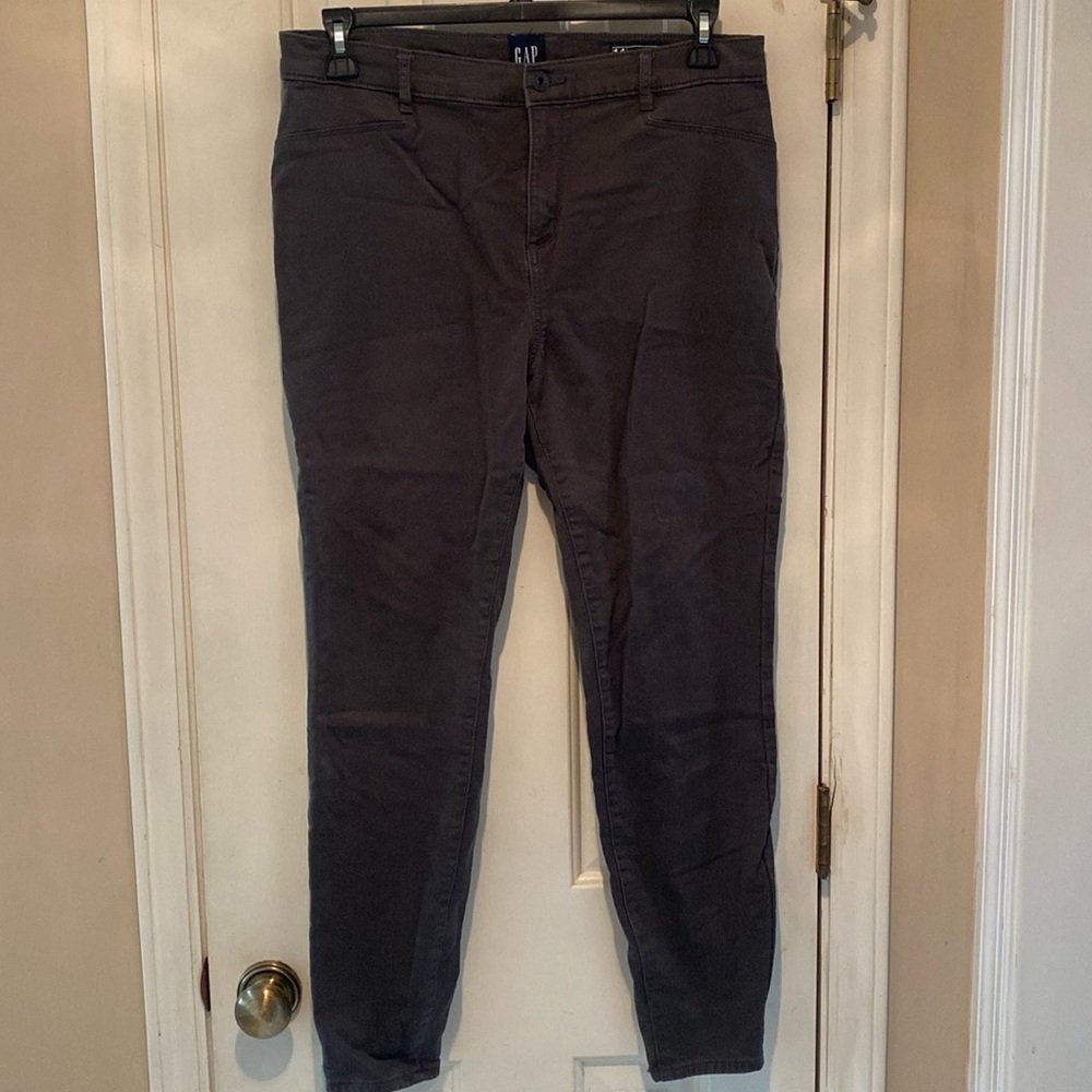 Women’s Gap Stretch Skinny Charcoal Gray Pant